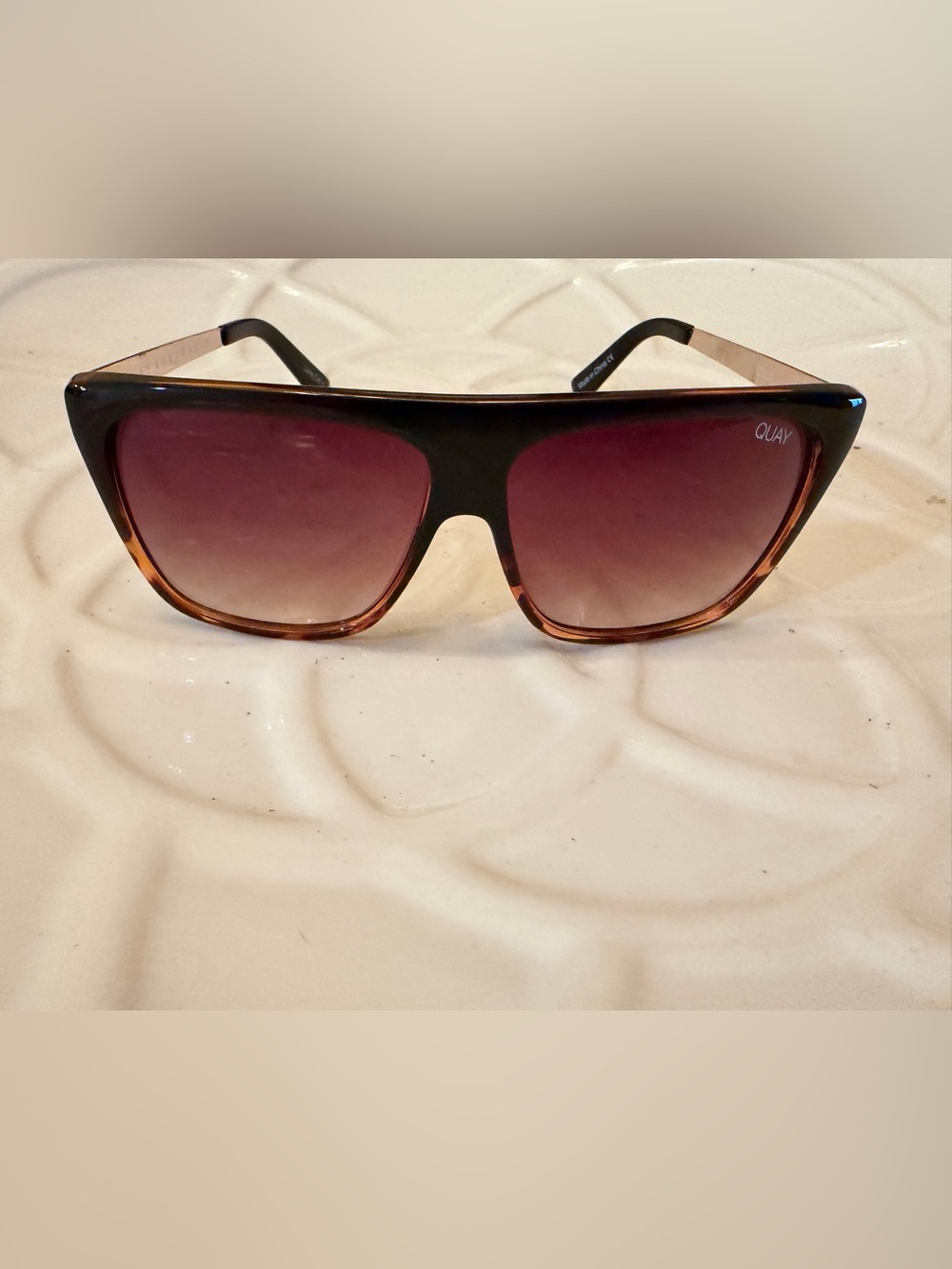 Quay Gradient Lens Shield Sunglasses - Tortoise Frame